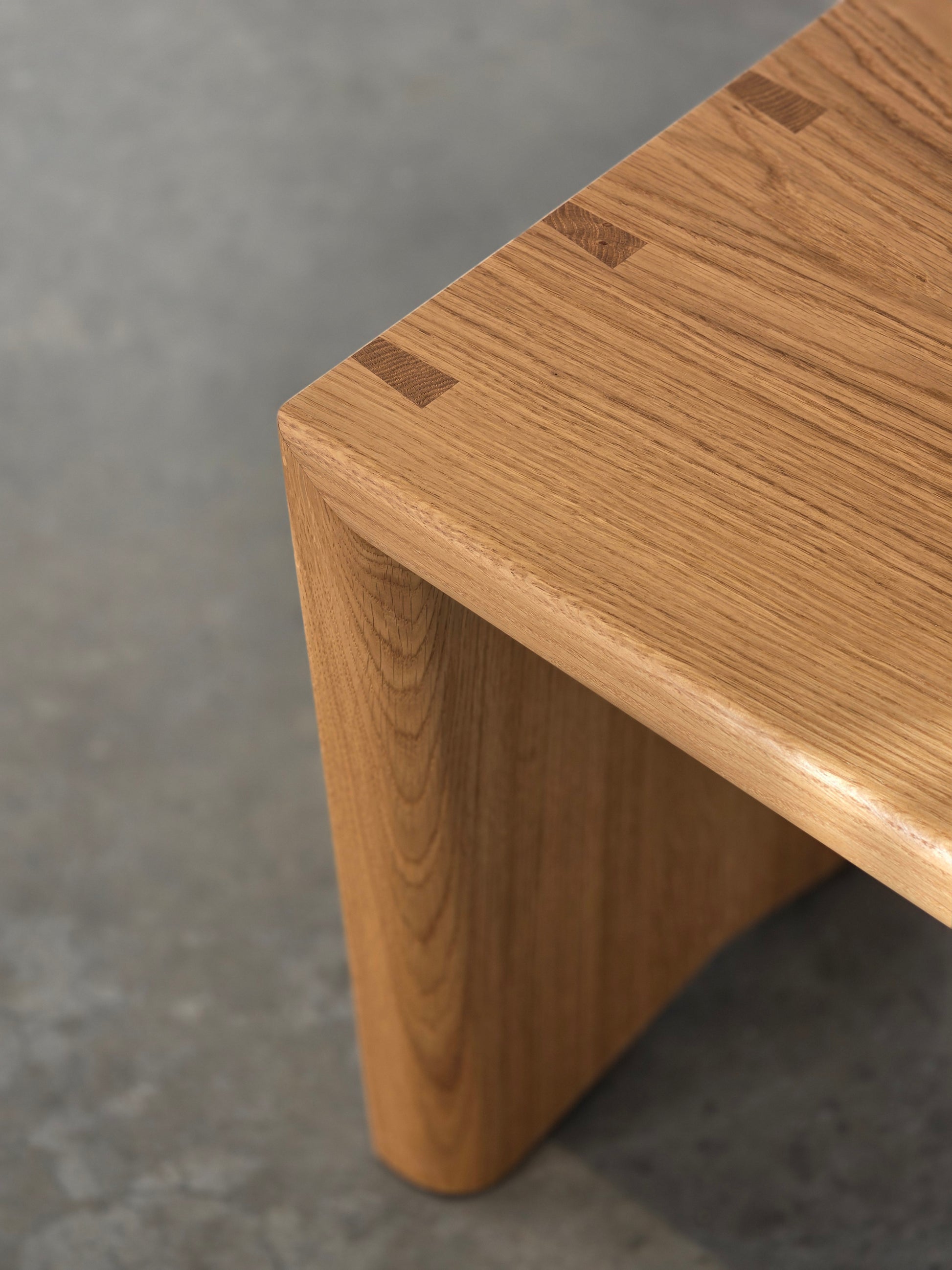 Dovetail Bench in French Oak by Nathan Day Design – detail