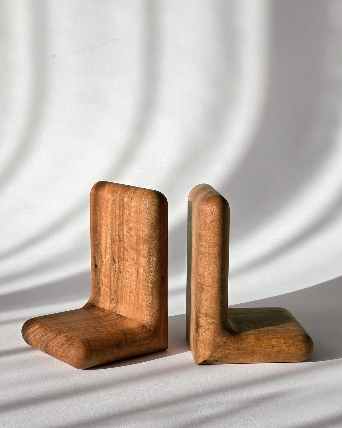 Hippo Book Ends — Marri