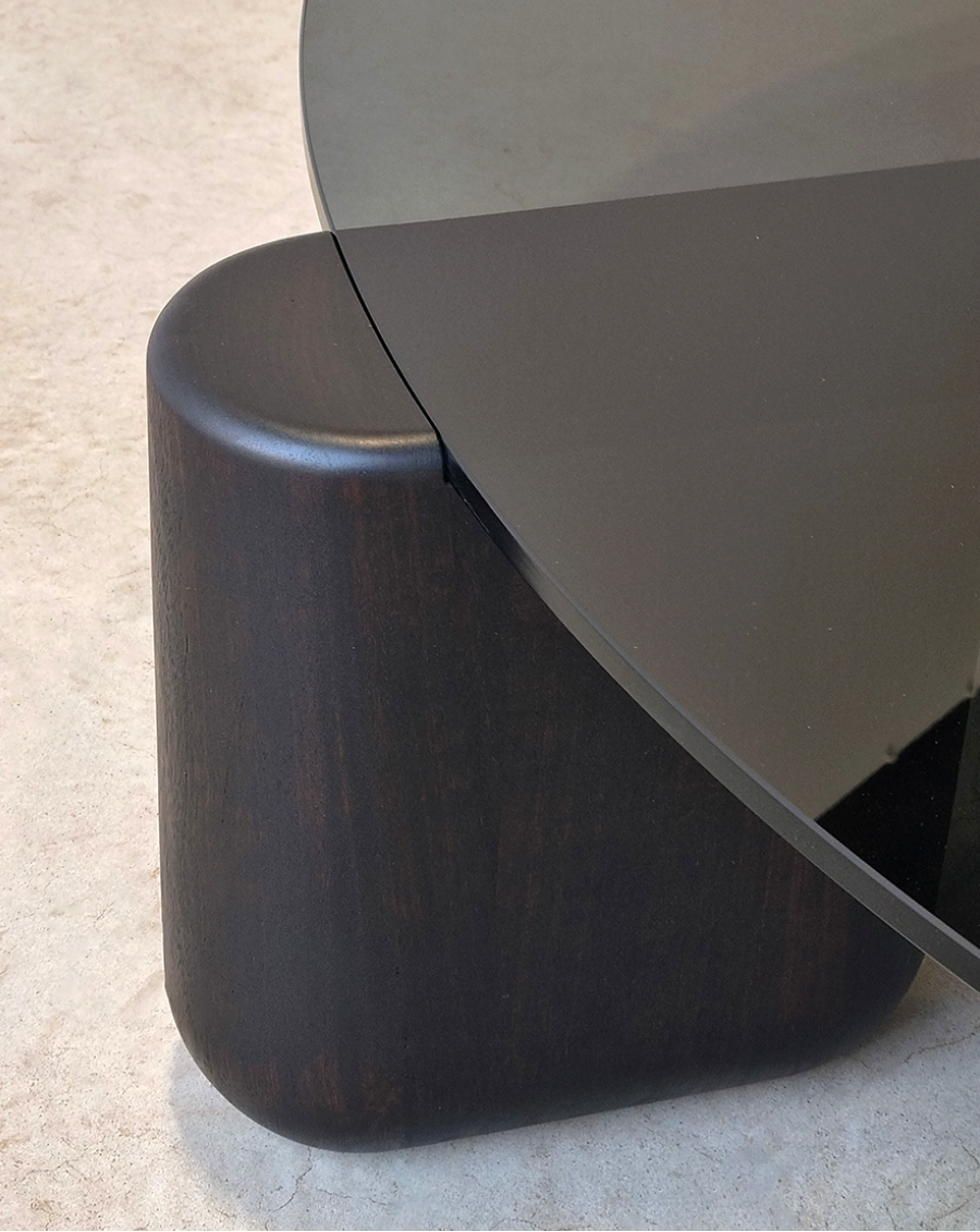 Hippo sculptural timber coffee table by Nathan Day Design – detail